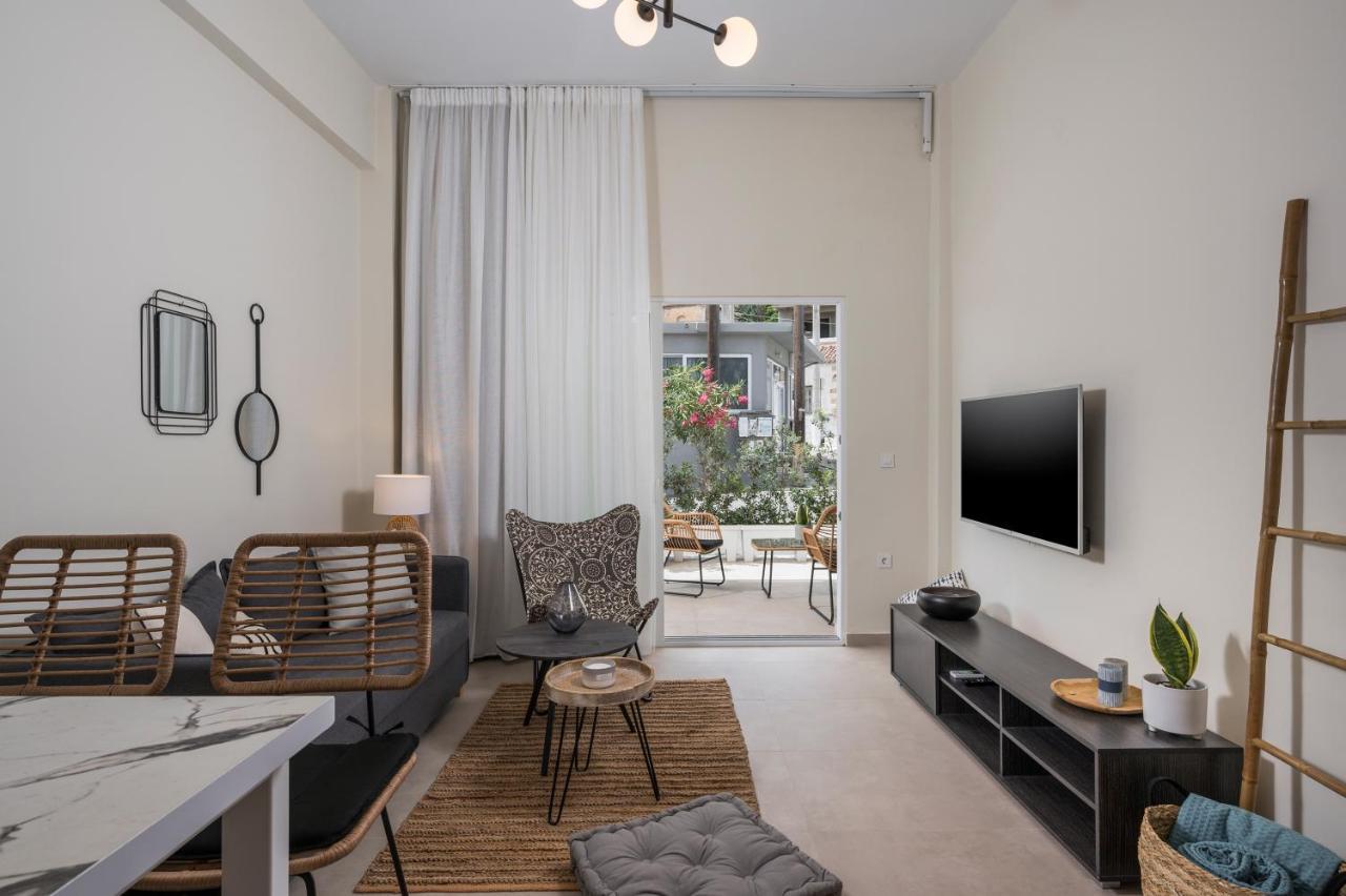 Kolymbari Sea Front Cozy Apartments Extérieur photo